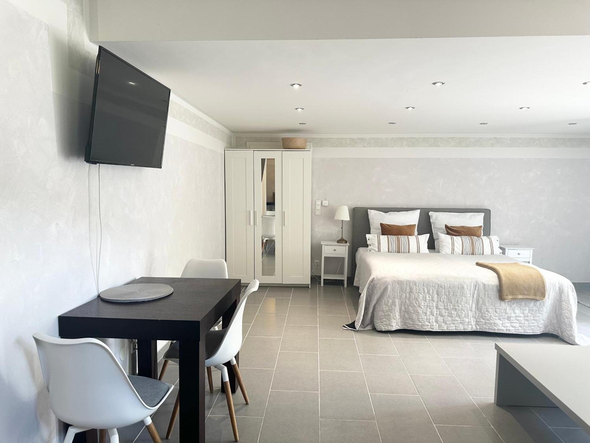 Cozy - Bad Soden - Free Parking Apartment